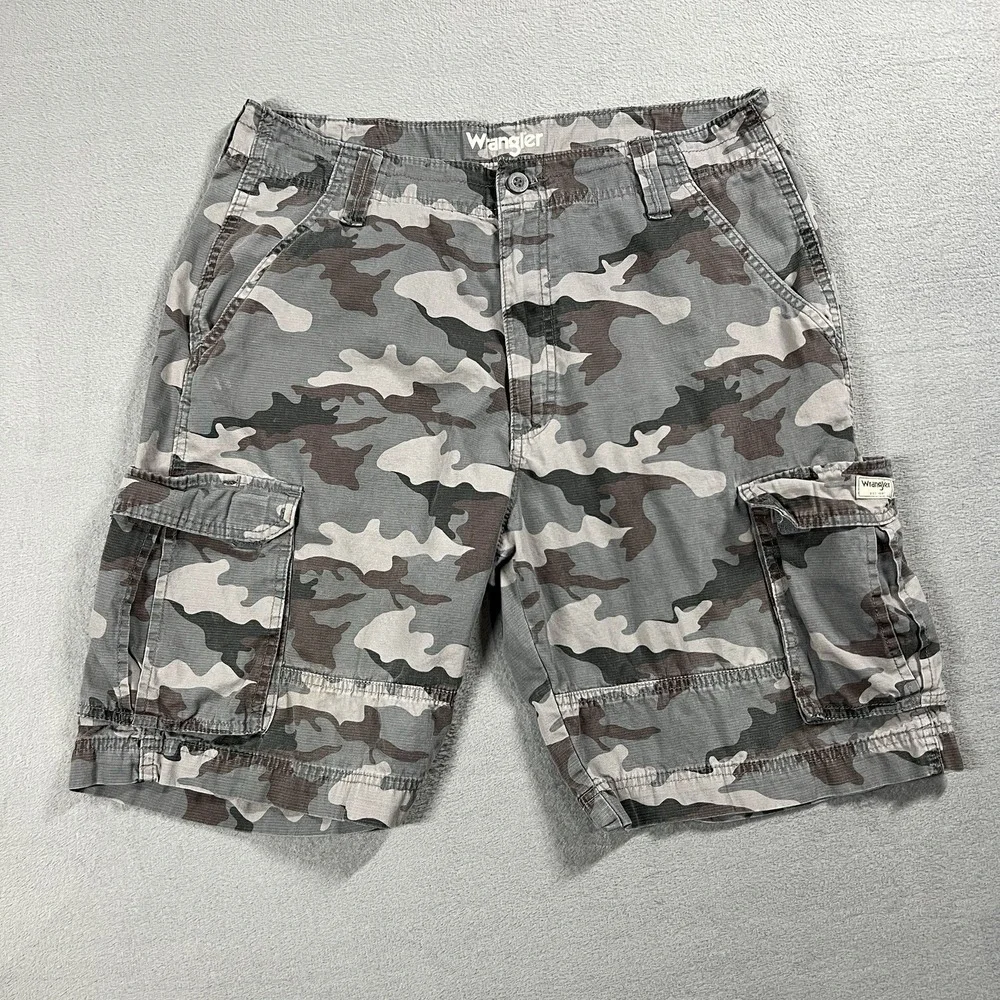 Wrangler Cargo Shorts Mens 36 Green Camo 10